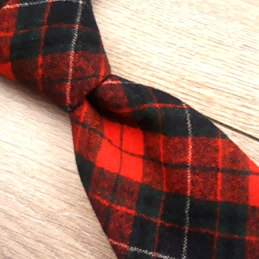 PENDLETON Red Green Plaid Wool Mens‎ Tie Vintage USA RARE